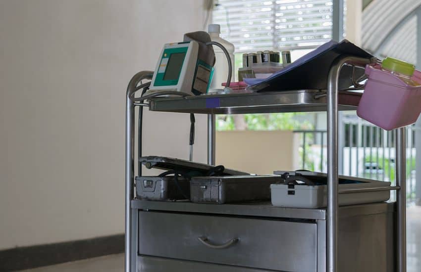 10 Key Features In State-Of-The-Art Medical Carts